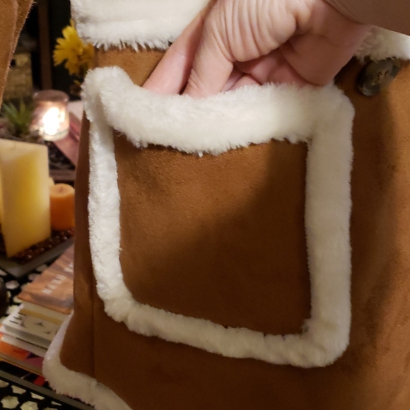 Coat - Picture 2 of 8